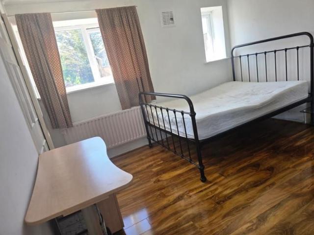 Room for rent in London Borough of Havering, Greater London