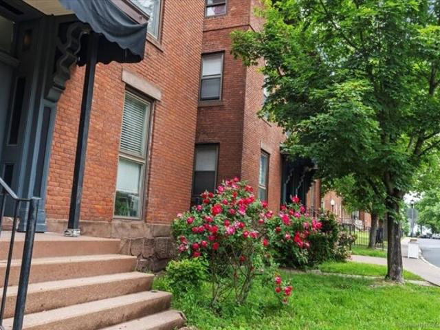 Condo for sale in Hartford