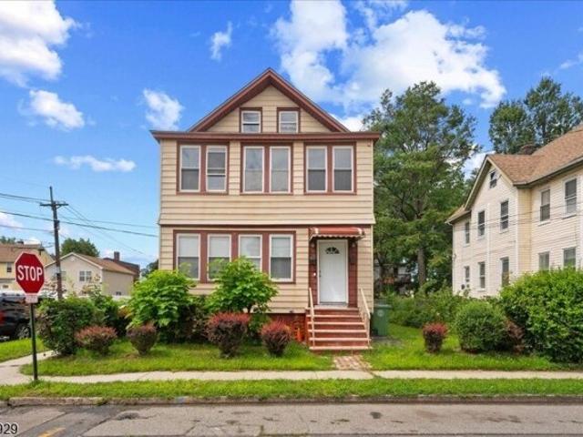 House for sale in Roselle, New Jersey