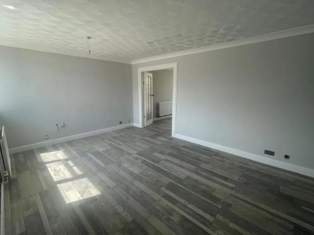 House for rent in Churchward, Rodbourne