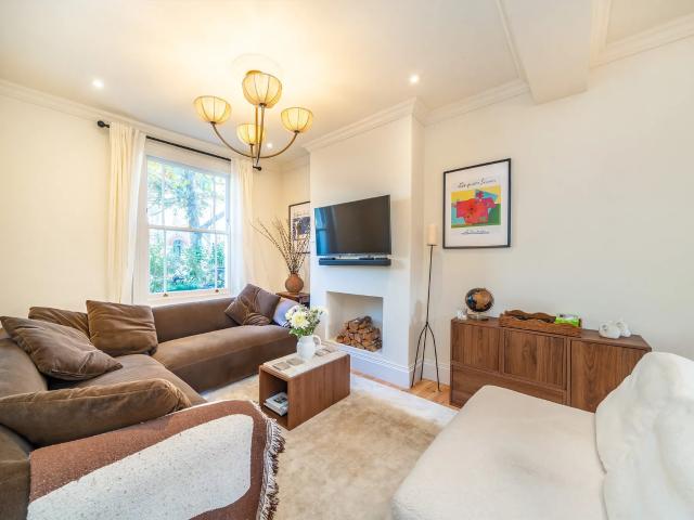 House for rent in Falcon Estate, Greater London