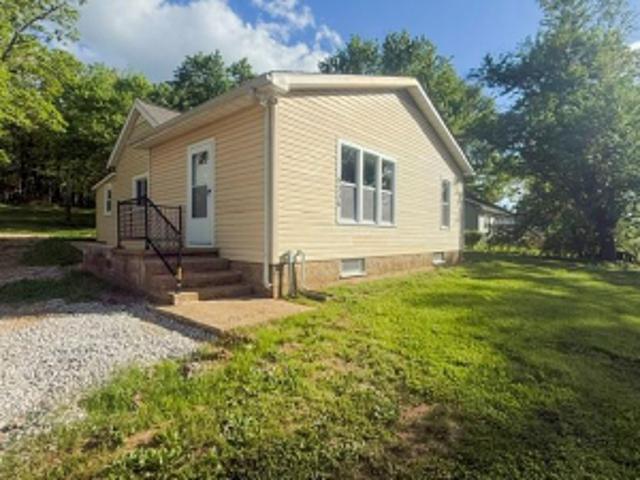 House for sale in De Soto, Missouri