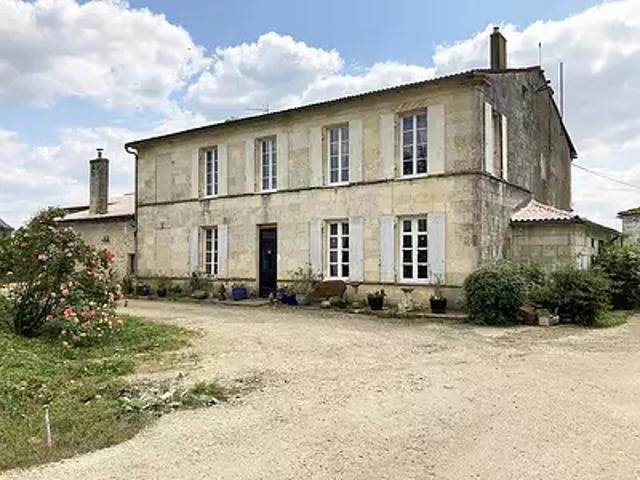 Maison vente à Saintes, Mortagne-sur-gironde