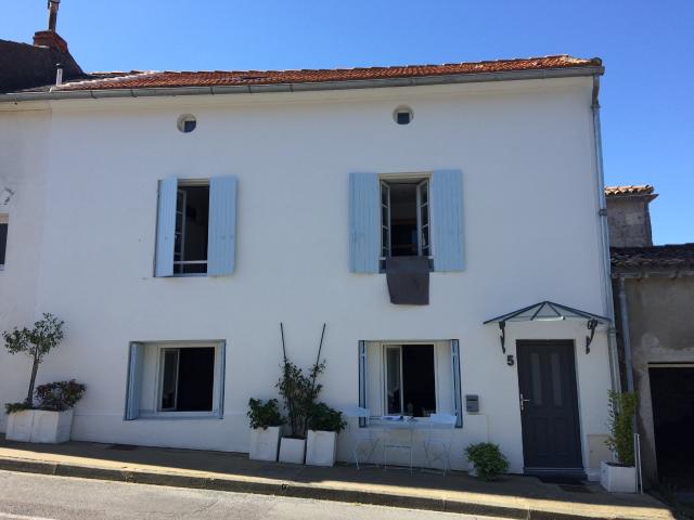 Maison vente à Saintes, Mortagne-sur-gironde