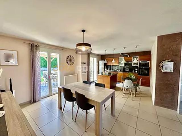 Maison vente à La Roche-sur-Yon, Mortagne-sur-sèvre