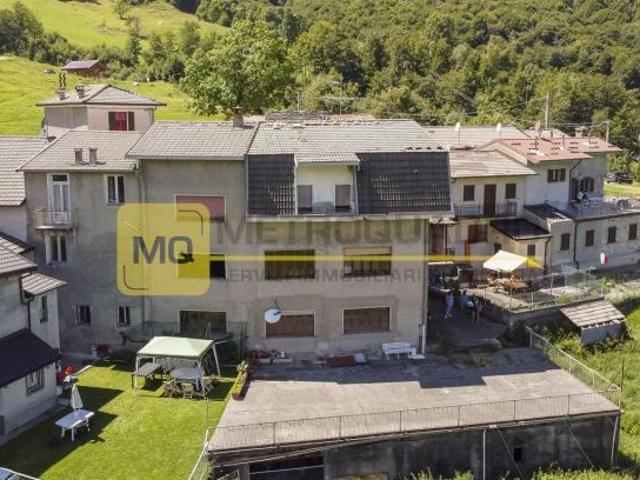 Locale Commerciale in vendita a Morterone, Lombardia