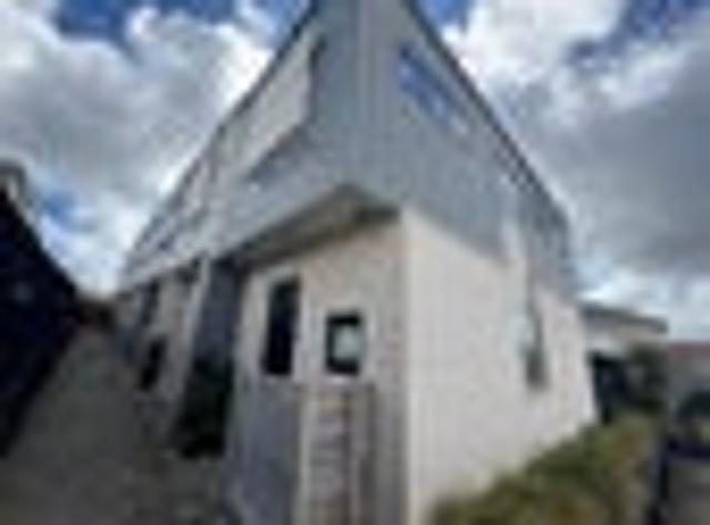 Townhouse for sale in New Lynn, Whau