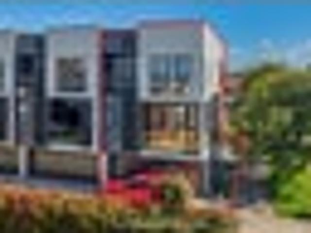 Townhouse for sale in Balmoral, Oroua County