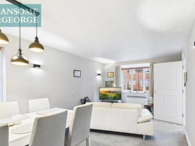 House for sale in Reading