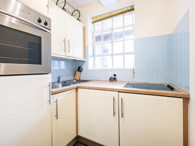 Apartment for rent in South Hampstead, Greater London