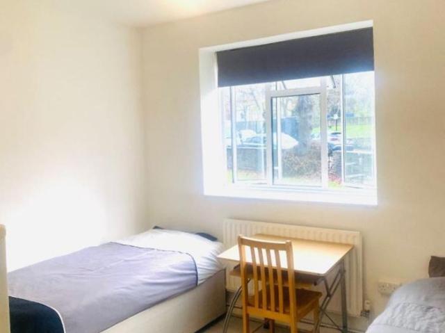 Room for rent in South Hampstead, Greater London