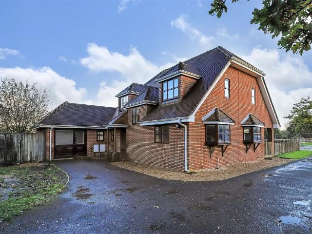 House for rent in Fair Oak and Horton Heath, Helford