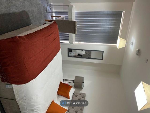 House for rent in Hayes, Greater London