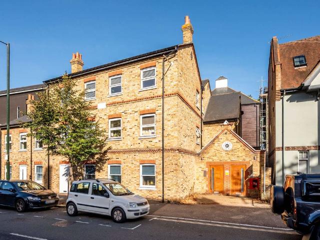 Apartment for rent in London Borough of Richmond upon Thames, Greater London