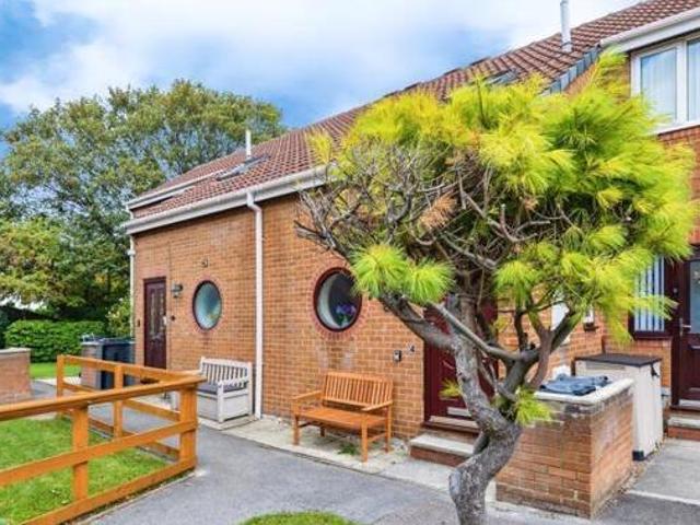 House for sale in Chapeltown, South Yorkshire