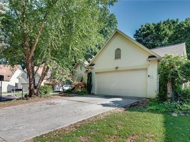 House for sale in Johns Creek