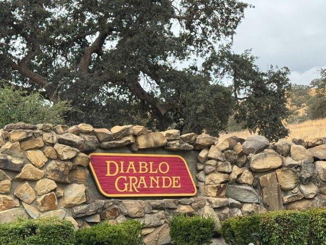 Land for sale in Patterson, California