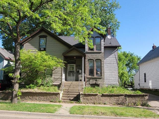 House for sale in West Side, Ramsey