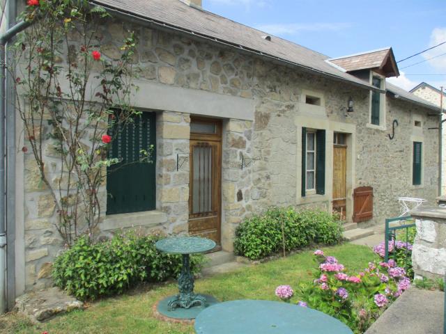 Maison vente à Château-Chinon (Ville), Saint-léger-de-fougeret