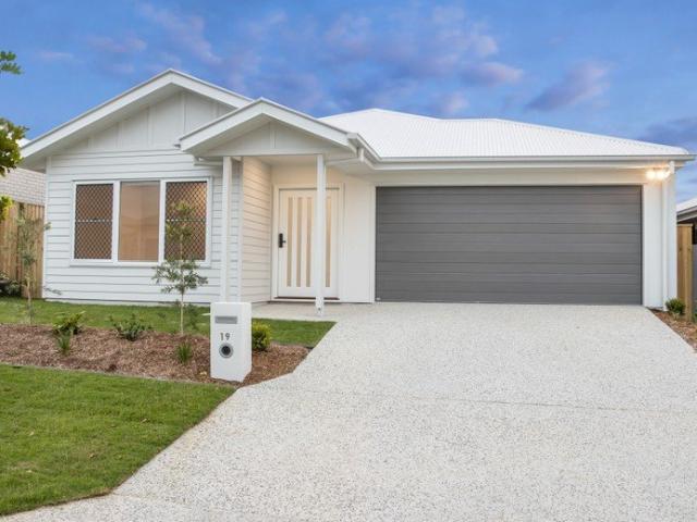 Cottage for sale in Morwell, Victoria