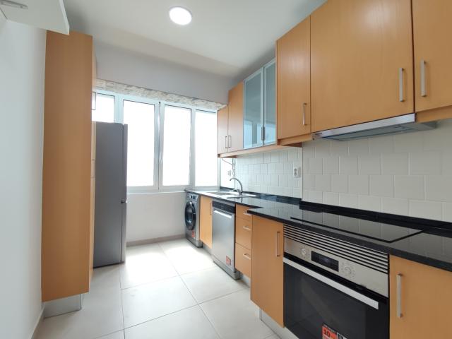 Apartamento alugar em Santiago Dos Velhos, Lisboa