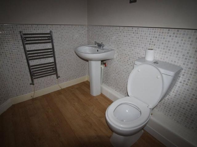 Apartment for rent in Stoneycroft, Calderstones