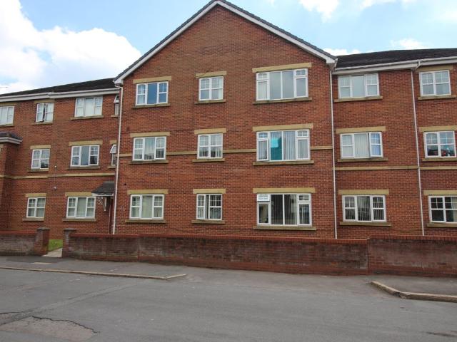 Apartment for rent in Stoneycroft, Calderstones