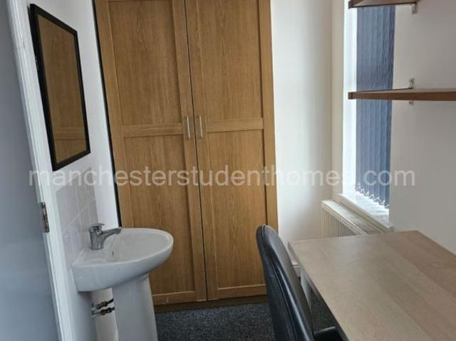 Room for rent in Georgia, Greater Manchester