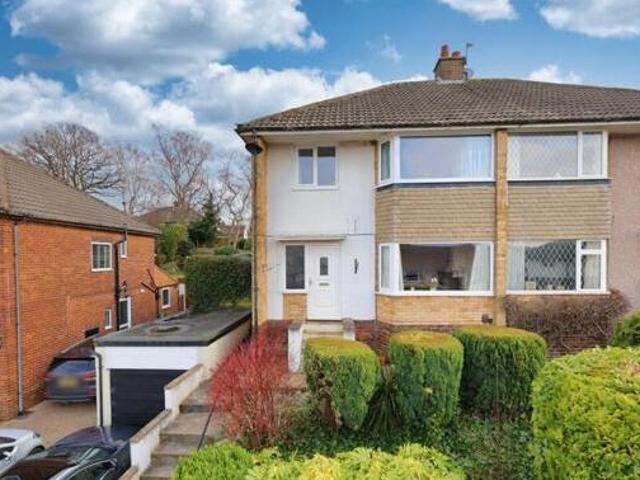 House for sale in Cookridge, West Yorkshire