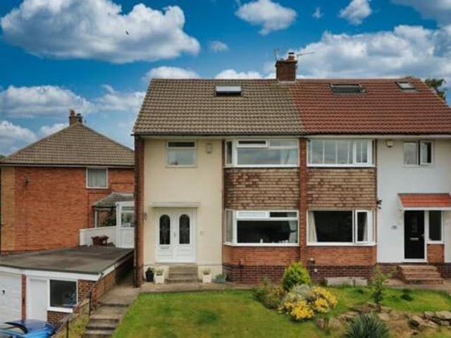 House for sale in Cookridge, West Yorkshire