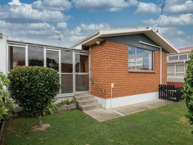 House for rent in Otakou