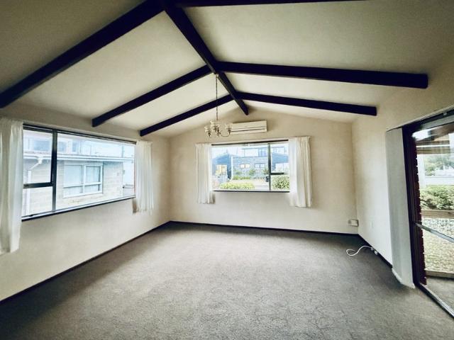 House for rent in Otakou