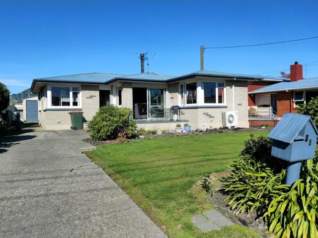 House for rent in Otakou