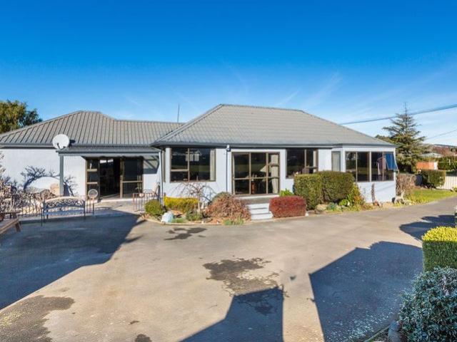 House for rent in Otakou