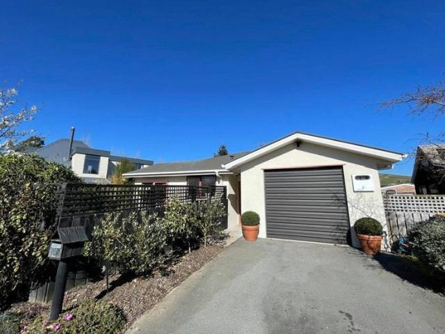 House for rent in Otakou