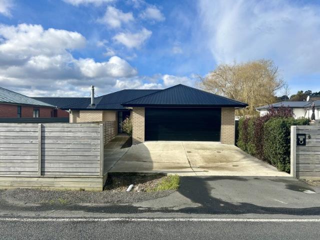 House for rent in Otakou