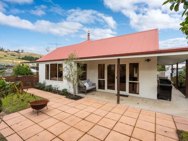 House for rent in Otakou