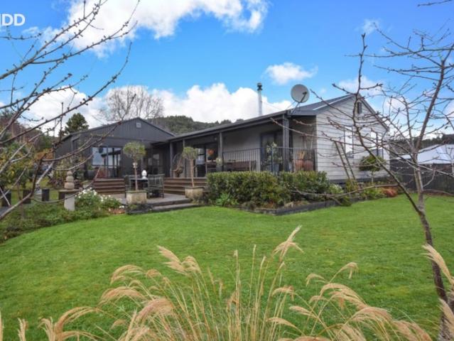 House for rent in Otakou