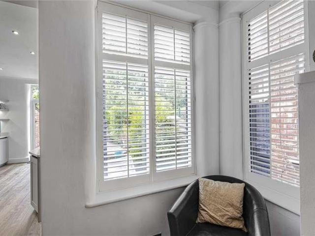 House for rent in Kitt's Moss, Bramhall