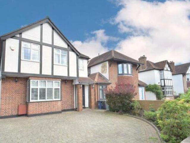 House for sale in Pinner