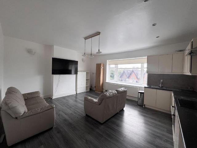 House for rent in Timperley, Trafford Park