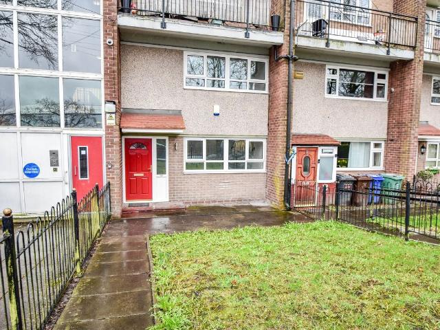 House for rent in Besses o' th' Barn, Bury