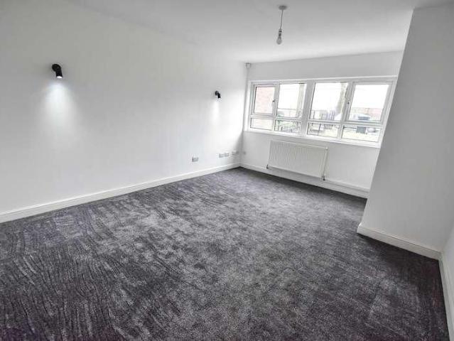 House for rent in Besses o' th' Barn, Bury