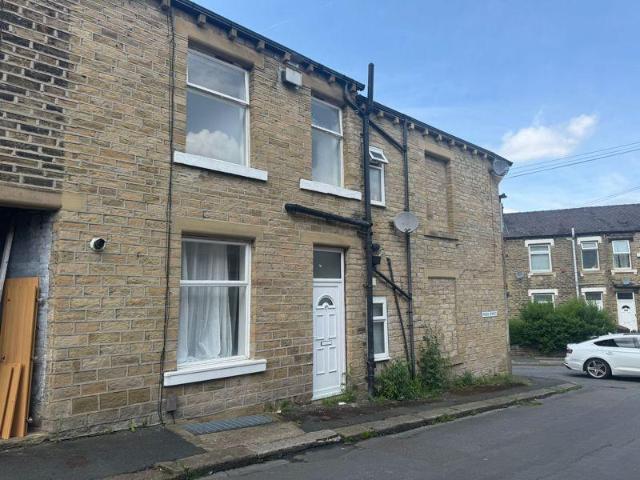 House for rent in Folly Hall, Kirklees