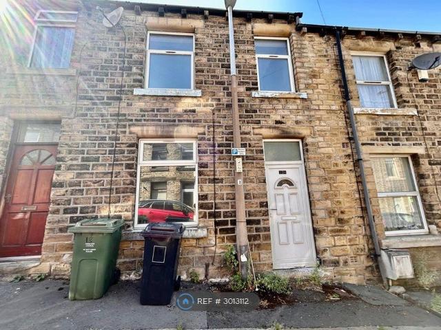 House for rent in Huddersfield, West Yorkshire