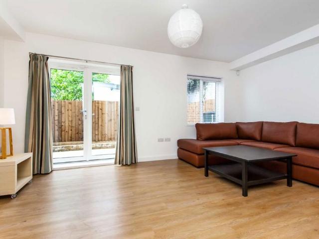 Apartment for rent in Clapham Junction, Greater London