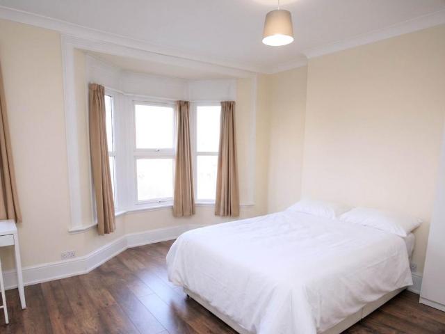 House for rent in Mile End, Greater London