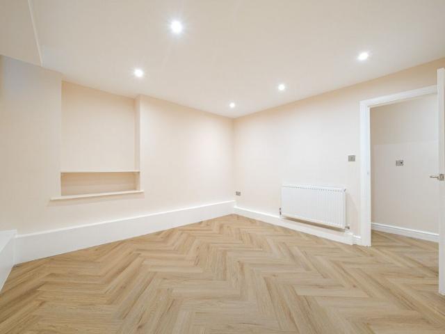 Apartment for rent in Penge, Isle Of Man