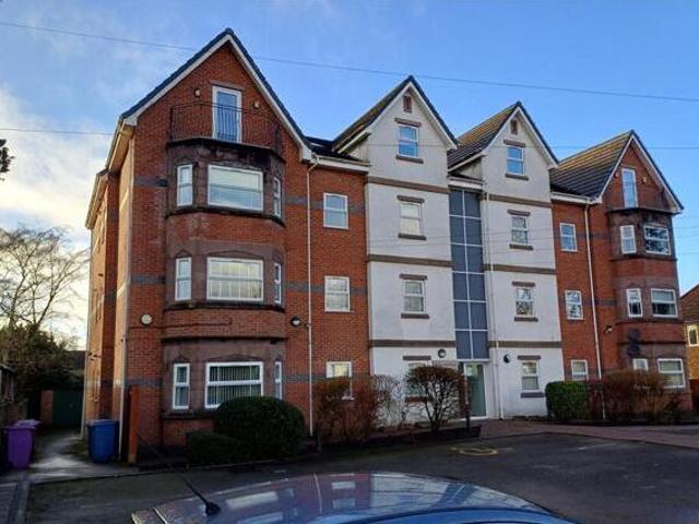 House for sale in Calderstones