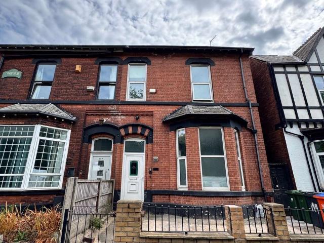 Room for rent in Hurst Cross, Greenheys